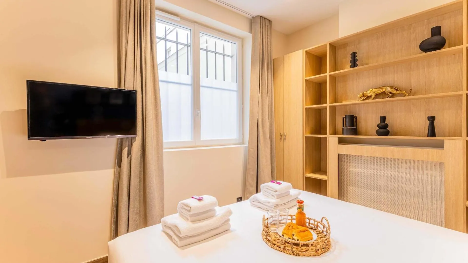 פריז Amazing Apartment - 2Br 6P - Gare Du Nord