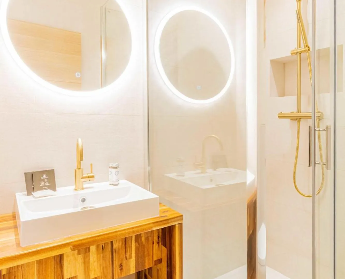 פריז Amazing Apartment - 2Br 6P - Gare Du Nord