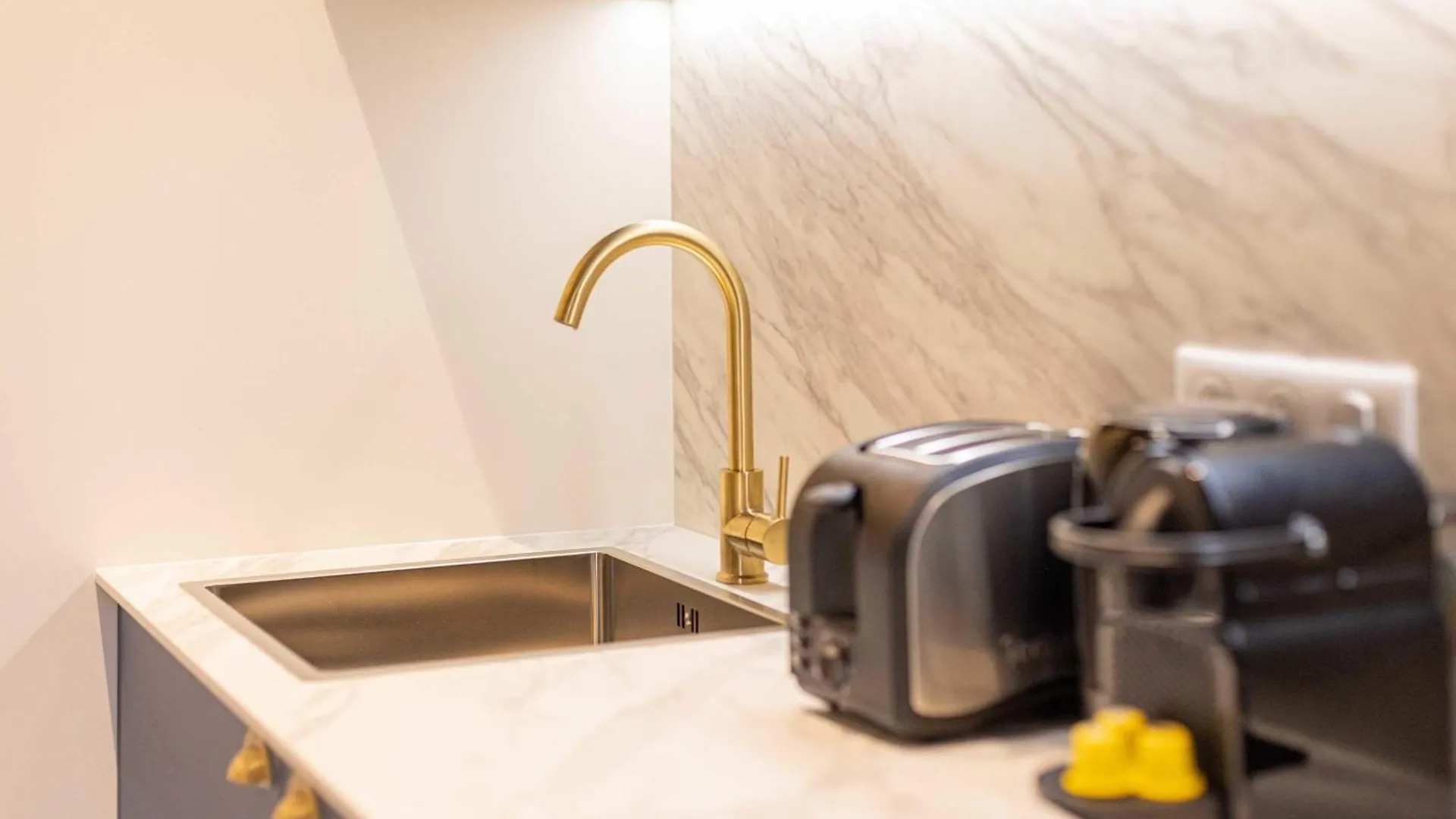 Amazing Apartment - 2Br 6P - Gare Du Nord Paris